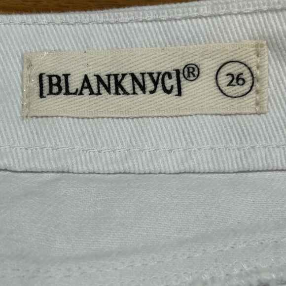 BLANK NYC Denim Rhinestone White Skirt. Size 26 - Picture 11 of 16